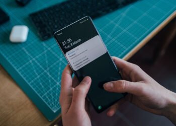 Samsung will remove ads from its stock apps