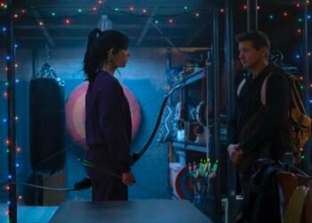 Hawkeye Disney+ series drops trailer featuring Hailee Steinfeld as Kate Bishop, the second Hawkeye