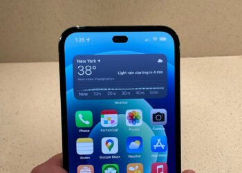 iPhone 14 Pro design renders with pill-shaped camera starting to show up